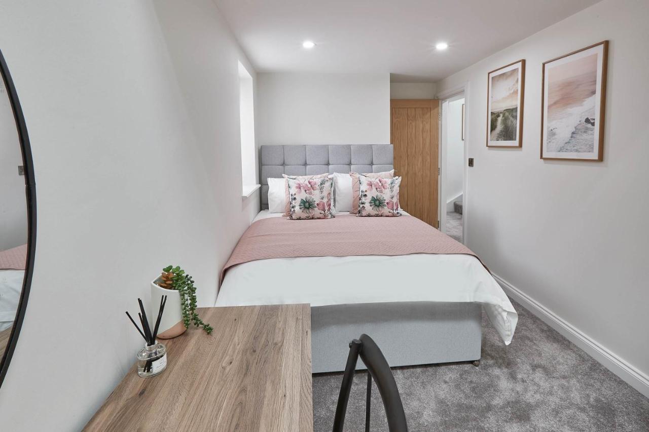 Host & Stay - Coastal Townhouse 惠特比 外观 照片